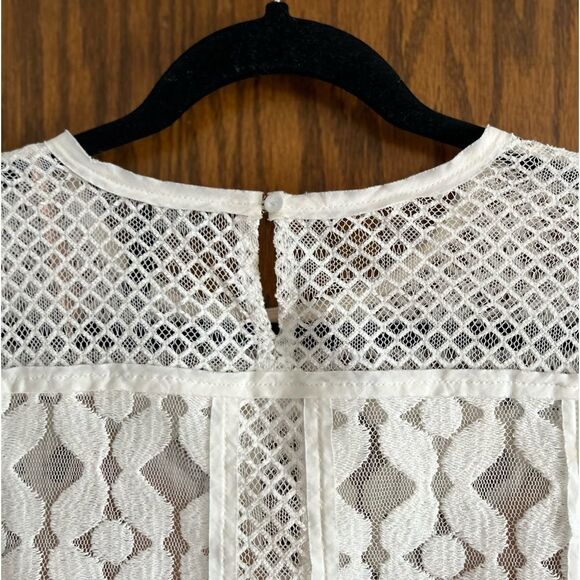 BCBG ivory 2-piece gorgeous dress set.Straight style, laced shell, solid slip, S - Picture 5 of 14